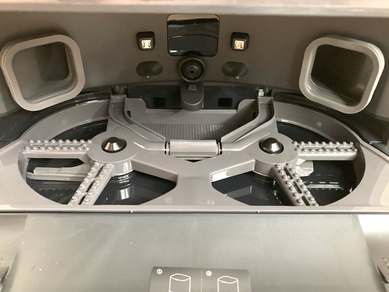 DreameBot X30 Ultraのモップ自動洗浄