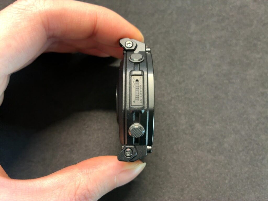 T-Rex 3 Proの左側面